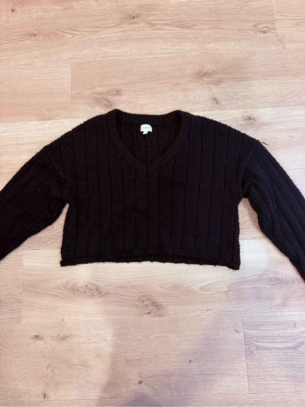 La Hearts Black Cropped V-Neck Cable Knit Sweater